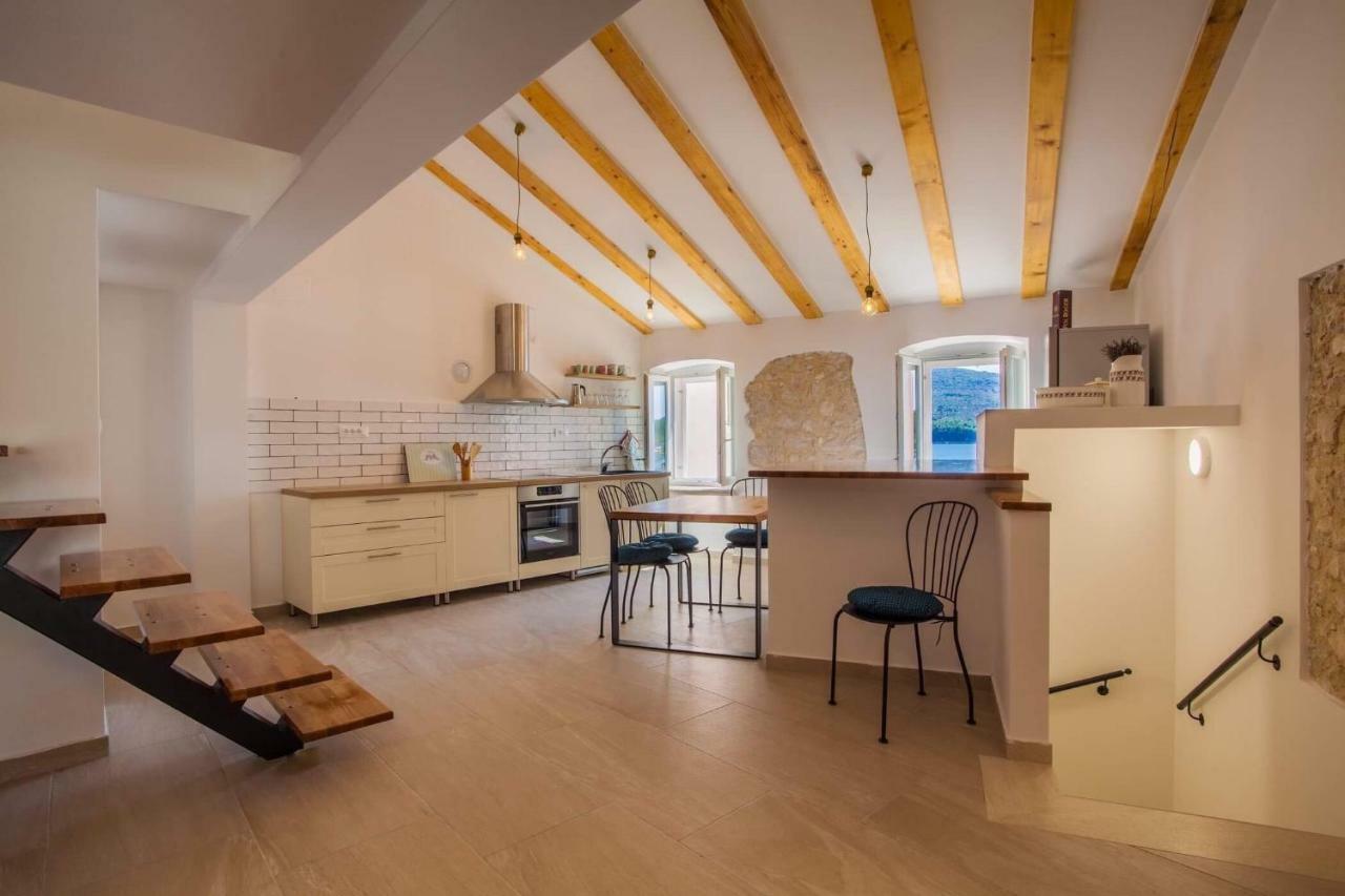 Apartmani Kraj Mora Cres Zewnętrze zdjęcie