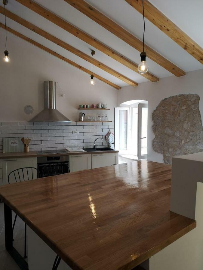 Apartmani Kraj Mora Cres Zewnętrze zdjęcie