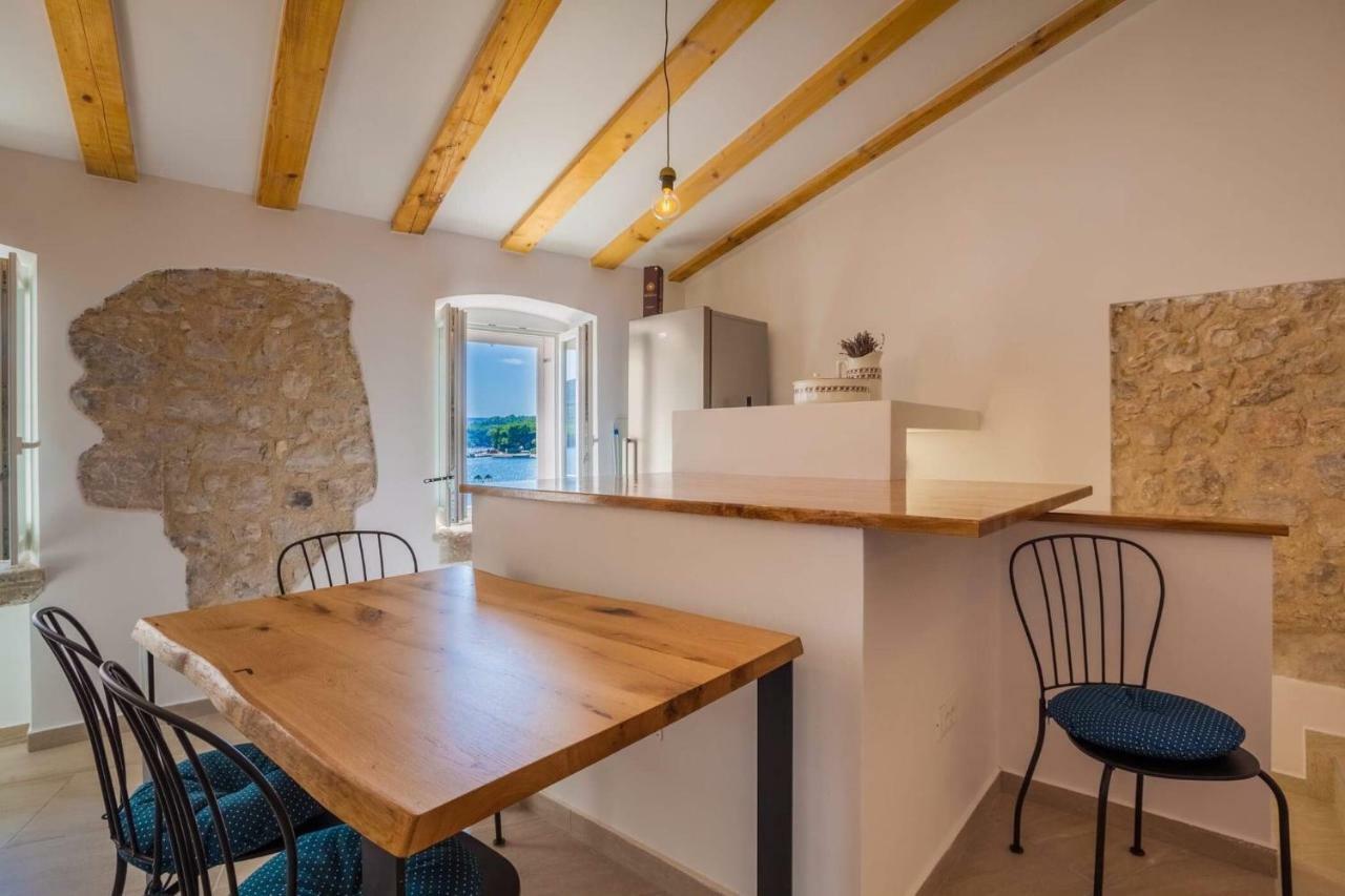 Apartmani Kraj Mora Cres Zewnętrze zdjęcie