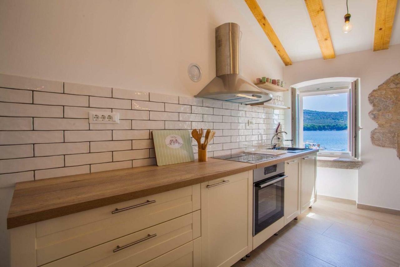 Apartmani Kraj Mora Cres Zewnętrze zdjęcie