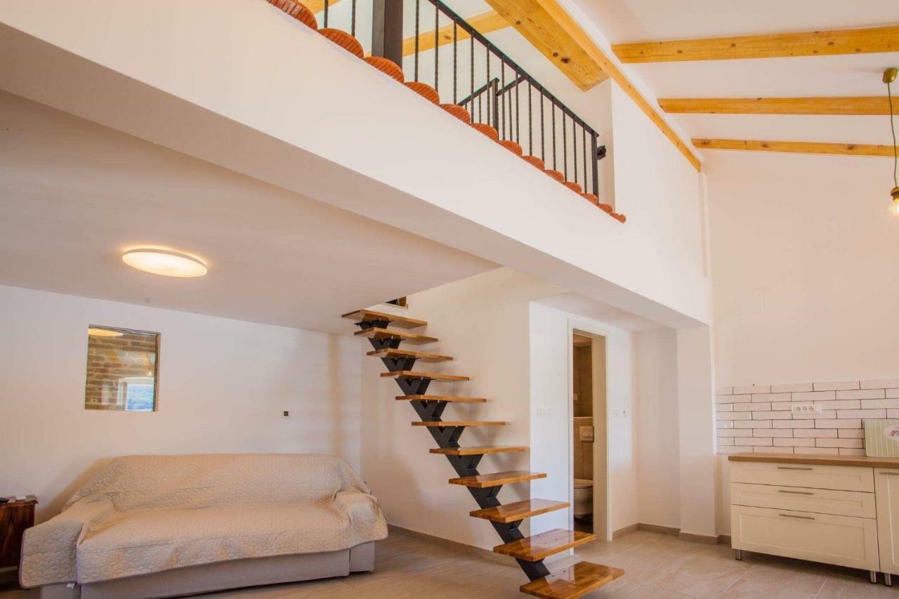 Apartmani Kraj Mora Cres Zewnętrze zdjęcie