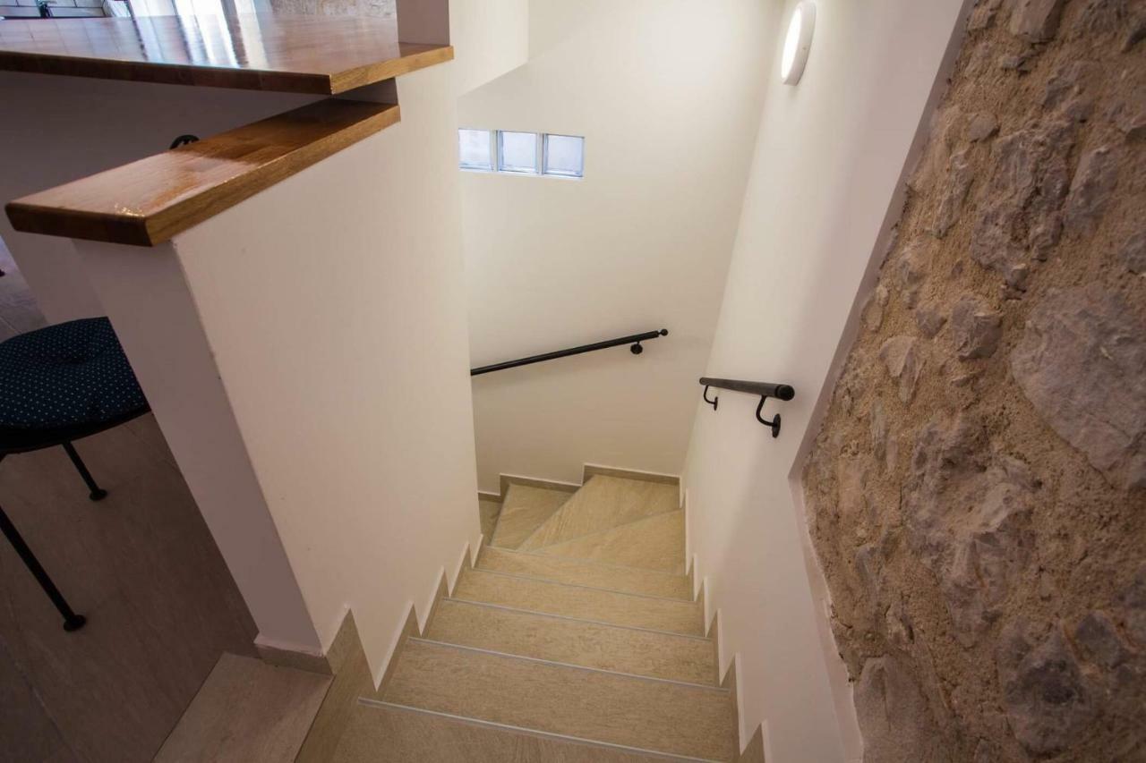 Apartmani Kraj Mora Cres Zewnętrze zdjęcie