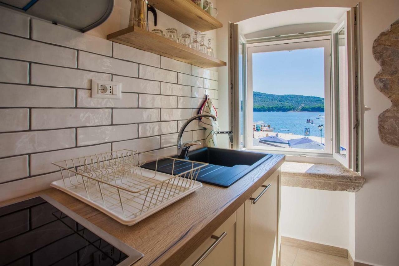 Apartmani Kraj Mora Cres Zewnętrze zdjęcie