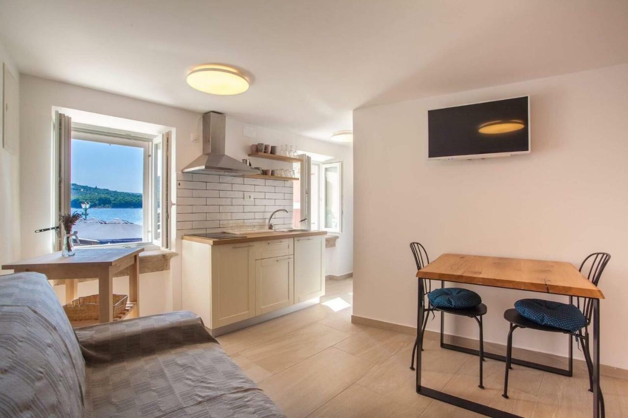 Apartmani Kraj Mora Cres Zewnętrze zdjęcie