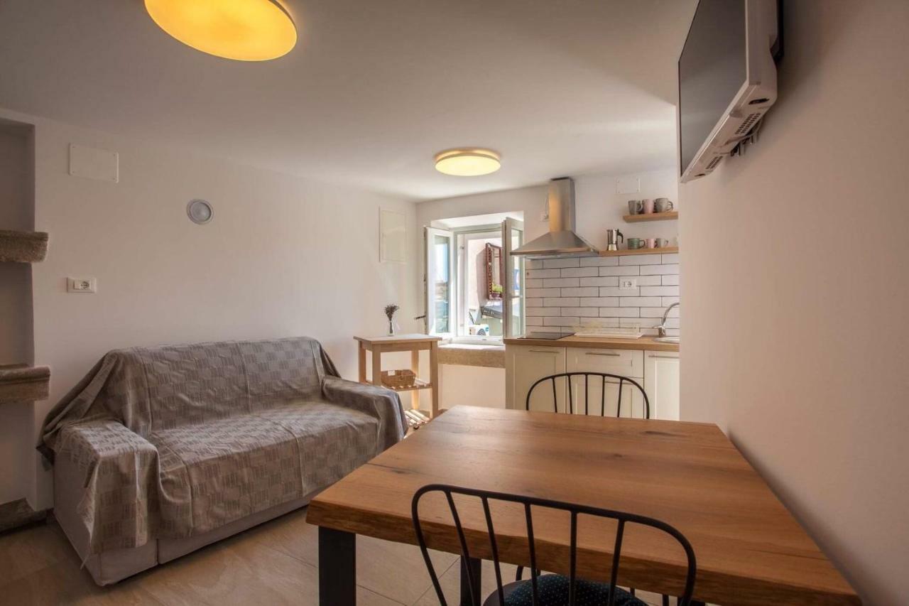 Apartmani Kraj Mora Cres Zewnętrze zdjęcie
